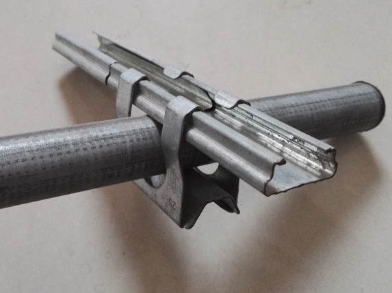 6分大棚管和卡槽三件套組裝效果圖