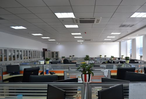 伸縮門如何選?守衛(wèi)神科技的伸縮門怎么樣?:伸縮門